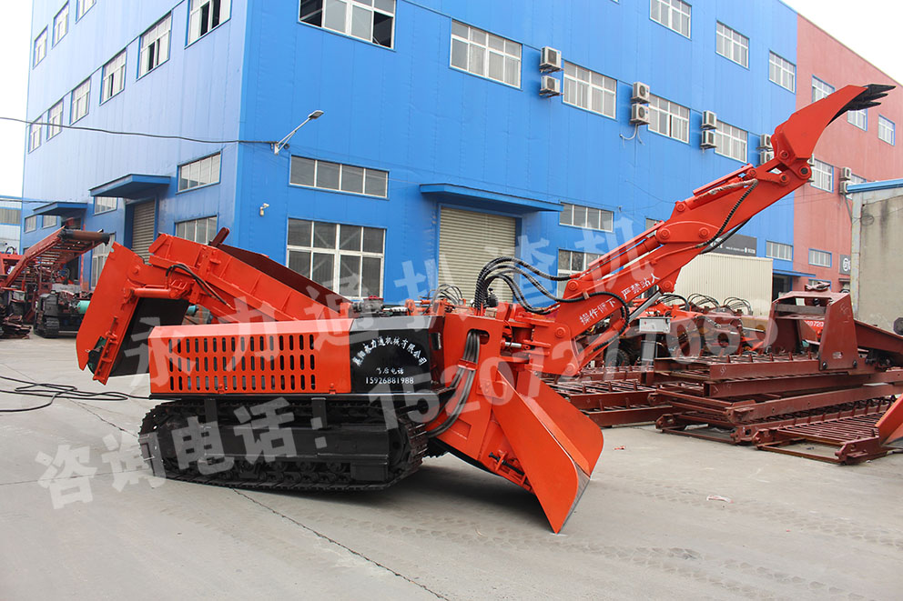 履帶折尾扒渣機 - 副本.jpeg 履帶折尾扒渣機 - 副本.jpeg